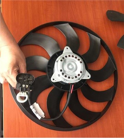 OEM 42364567 GM স্পিন 4 পিন কনডেনসার ফ্যান